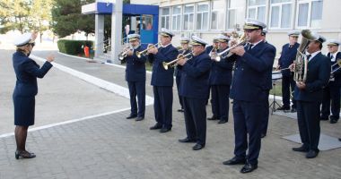 Stire din Social : Fanfara „Muzica Apelor”, prezentă pe Faleza Cazinoului