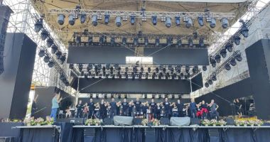 Stire din Cultură-Educație : Mamaia devine, din nou, scena folclorului românesc. Începe Festivalul Cântecului și Dansului Popular