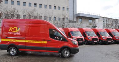Stire din Social : Poșta Română investește în flotă pentru servicii mai rapide