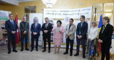 Stire din Politică-Administrație : Primarul Mariana Gâju, gazdă a Cinei de Iftar - masa prieteniei interetnice în comuna Cumpăna