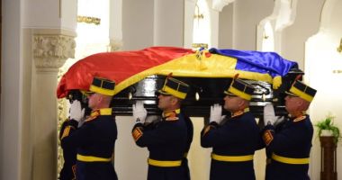 Stire din Politică-Administrație : USR a încercat să blocheze doliul naţional. PSD cere decenţa cuvenită în astfel de momente