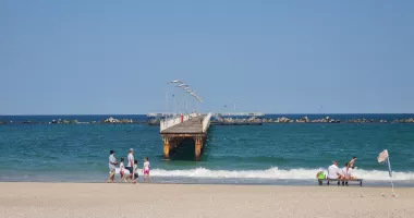 Rugina, mai rapidă decât reabilitarea! Pasarela din Mamaia, împotmolită în studii