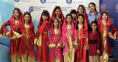 Stire din Cultură-Educație : Turcii din România aduc „Primăvara Comunitară” la Palatul Administrativ din Constanța