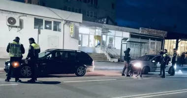 Stire din Eveniment : Acțiune cu forțe mărite în județ. Zeci de sancțiuni aplicate într-o singură noapte