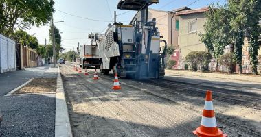 Stire din Social : Au început lucrările de frezare a carosabilului pe strada Maramureș
