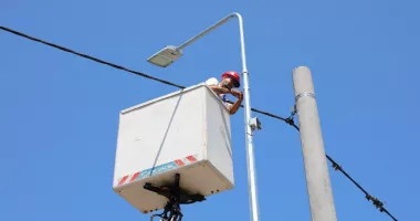 Noi șantiere pentru iluminatul public din Constanța. Unde se lucrează în această săptămână