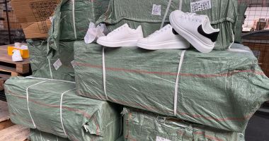 Stire din Eveniment : Container cu încălțăminte contrafăcută, depistată în Portul Constanța Sud Agigea