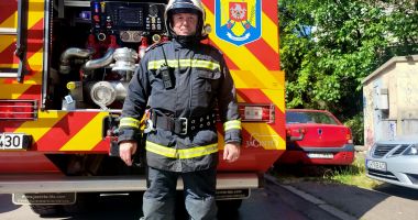 Stire din Eveniment : INCENDIU AMENINȚĂTOR lângă Penitenciarul Poarta Albă. "Când am ajuns, am văzut un PERETE DE FOC, de 5 – 6 METRI ÎNĂLȚIME!"