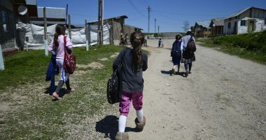 Stire din Social : Ajutor pentru aproximativ 450.000 de persoane vulnerabile din mediul rural