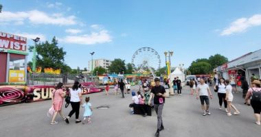 Stire din Social : Cerșetoria este în floare în Satul de Vacanță. Care sunt metodele de  înșelăciune