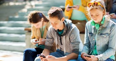 Stire din Actualitate : Au românii încredere în Inteligența Artificială? Ce spun rezultatele unui studiu