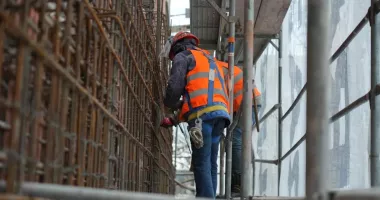 Peste 60.000 de români s-au angajat în primele cinci luni ale anului