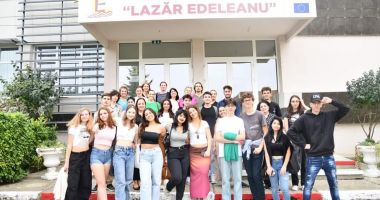 Oaspeții Liceului ”Lazăr Edeleanu” din Năvodari au petrecut o săptămână memorabilă