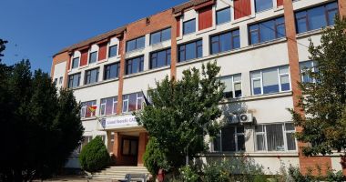 Stire din Cultură-Educație : Elevi ai Liceului ”Callatis” din Mangalia, calificați la fazele naționale ale olimpiadelor