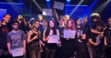 Stire din Cultură-Educație : În premieră, un liceu teoretic constănțean a inițiat un proiect-festival de muzică rock