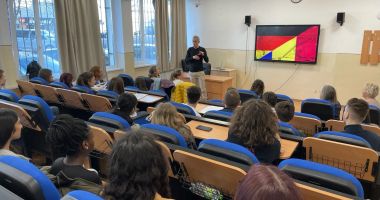 Stire din Cultură-Educație : În căutarea tradițiilor culturale și gastronomice, Liceul ”Ovidius” a fost gazda unei delegații germane
