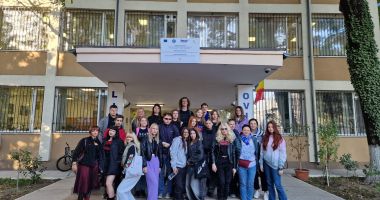 Stire din Cultură-Educație : Oaspeți polonezi la Liceul Teoretic “Ovidius”