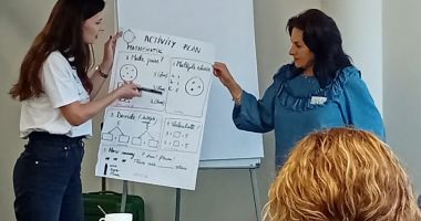 Stire din Cultură-Educație : Experiența Erasmus a profesorilor Liceului ”Traian”, în Praga