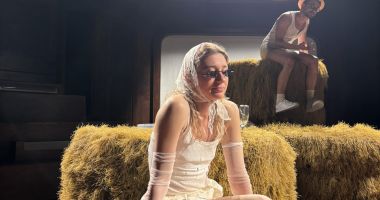 Stire din Cultură-Educație : Regizorul Andrei Măjeri consideră Teatrul de Stat Constanța ideal pentru „Livada de vișini”. Bilete, deja disponibile!