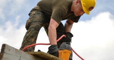 Stire din Social : Ofertă generoasă pentru şomeri. Zeci de mii de locuri de muncă vacante