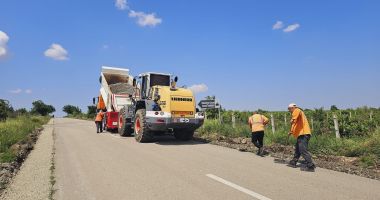 Stire din Social : Lucrări pe drumurile județene programate săptămâna aceasta