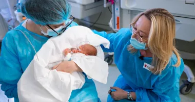 Stire din Social : Semnal de alarmă. Depresia postnatală afectează tot mai multe mame