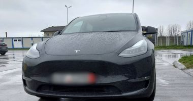 Stire din Eveniment : Autoturism neînmatriculat, descoperit de polițiștii de frontieră