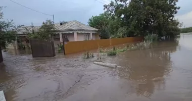 Alertă după inundații. Ministerul Sănătății cere verificarea apei și măsuri pentru prevenirea îmbolnăvirilor