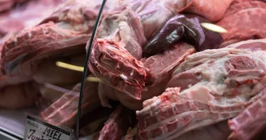 Stire din Social : De unde puteți cumpăra carne de miel în Constanța, înainte de Paște