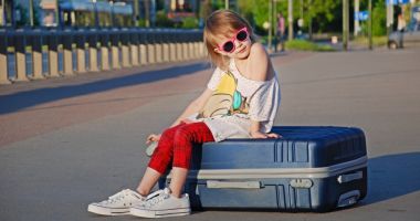 Stire din Eveniment : Vreți să ieșiți din țară cu copiii? Atenție la documentele de călătorie