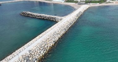 Stire din Social : Lucrările de reducere a eroziunii costiere avansează în zona Balta Mangalia-Venus-Aurora