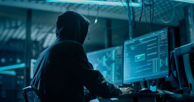 Site-urile care vând droguri online, în vizorul polițiștilor din toată Europa. 20 de pagini web au fost închise în 2023!