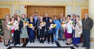 Stire din Politică-Administrație : Moment de sărbătoare pentru 11 cupluri de seniori ai orașului Ovidiu