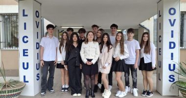 Ajutaţi-i pe micii „arhitecţi ai spaţiului” de la Liceul „Ovidius” să ne reprezinte peste hotare! - 3