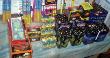 Stire din Eveniment : Articolele pirotehnice nu trebuie utilizate în apropierea locuinţelor
