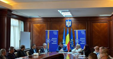 Stire din Politică-Administrație : Prefectul Adrian Picoiu, dialog civic privind problemele persoanelor vârstnice