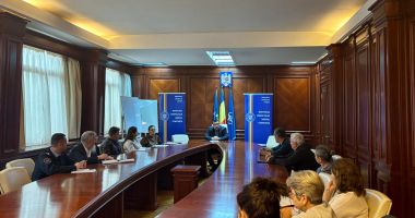 Stire din Politică-Administrație : Prefectul Constanței,  Adrian Picoiu, pregătiri pentru alegerile de la Lumina și Dobromir