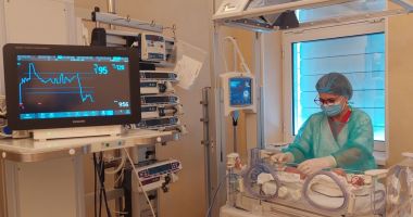 Stire din Social : Micuţul erou. Bebeluş născut cu 390 de grame la Spitalul Judeţean Constanţa