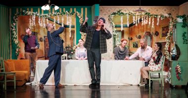 Stire din Cultură-Educație : Premiera de la Teatrul „Căluțul de mare” se joacă cu casa închisă