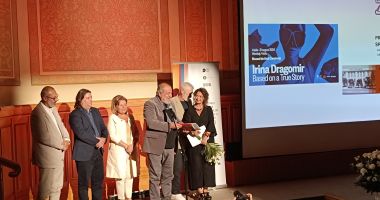 Stire din Cultură-Educație : Muzeul de Artă Constanţa a fost premiat de Uniunea Artiştilor Plastici din România