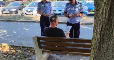 Stire din Eveniment : Sfaturi pentru prevenirea furturilor din locuințe, împărțite de polițiști în Mangalia