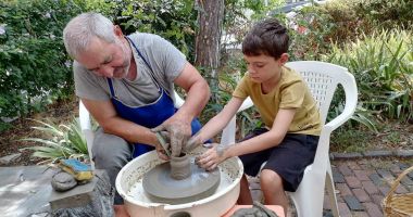Stire din Cultură-Educație : Școală de vară la Muzeul de Artă Populară. Prima ediție a atelierului de olărit