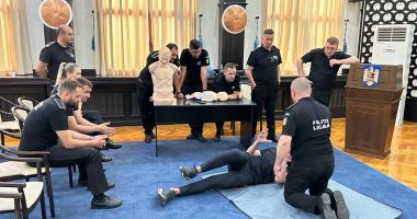 Stire din Social : Polițiștii locali constănțeni, învăţaţi cum să acorde primul ajutor