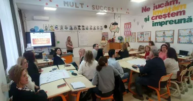 Stire din Cultură-Educație : Profesorii din Constanța își dezvoltă competențele digitale