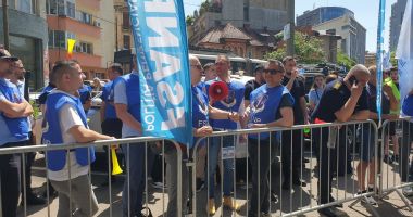 FOTO-VIDEO. Polițiștii de penitenciare din Constanța și-au strigat supărările. "Ne-au tratat sfidător!" - 3