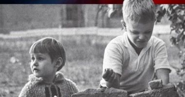 Stire din Cultură-Educație : Biblioteca Județeană, gazda expoziției foto ”Războiul rece. O scurtă istorie a lumii împărțite”