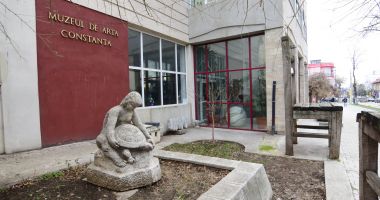 Stire din Cultură-Educație : Muzeul de Artă Constanța, reacreditat oficial, îşi aşteaptă cu drag vizitatorii