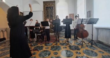 Stire din Cultură-Educație : Recital vocal-instrumental oferit de elevi constănțeni ai Colegiului de Artă la Mogoșoaia