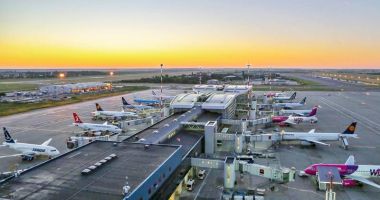 Stire din Economie : Recomandări pentru pasageri în contextul creşterii traficului aerian în lunile iulie şi august