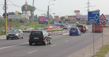 Stire din Social : Trafic restricționat pe bulevardul Aurel Vlaicu, în zona  intersecției cu strada Baba Novac
